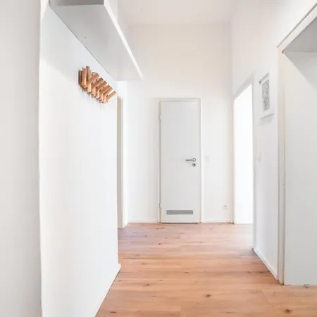 Urban Oasis - Premium - 2 Terrassen - Zentral - Charme - Großzügig Apartment *