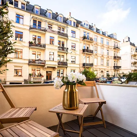 Urban Oasis - Premium - 2 Terrassen - Zentral - Charme - Großzügig Apartment