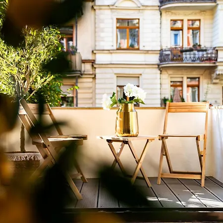 Apartment Urban Oasis - Premium - 2 Terrassen - Zentral - Charme - Großzügig *